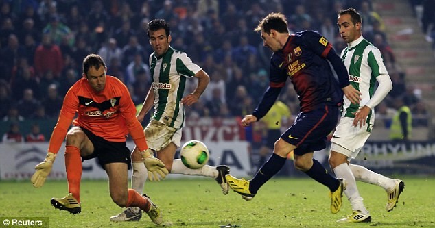 Messi vừa lập cú đúp trong trận đấu với Celta Vigo ở Cúp Nhà Vua để có được 88 bàn thắng trong năm 2012 và tiếp tục phá sâu kỷ lục của huyền thoại Gerd Muller.